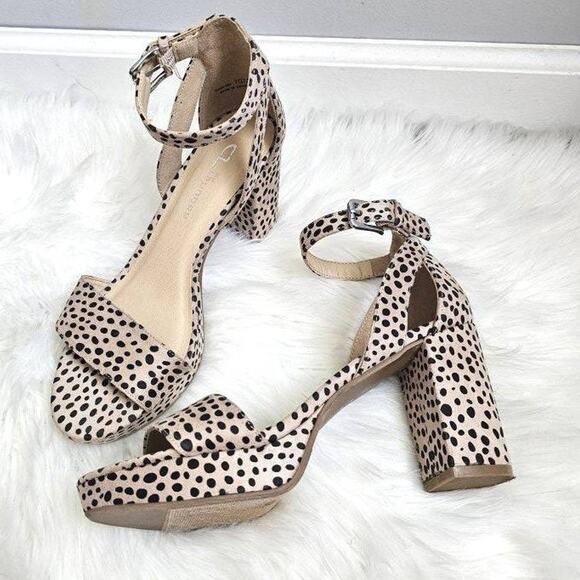 CL by Laundry Faux Suede Block Heels - Size 7 - 3.5" - Picture 1 of 5